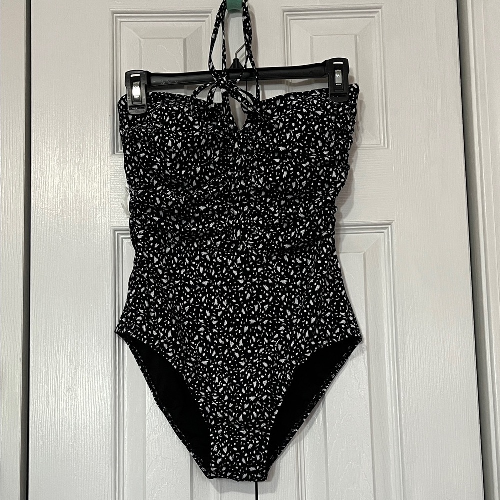 Gottex Black and White One Piece Swimsuit